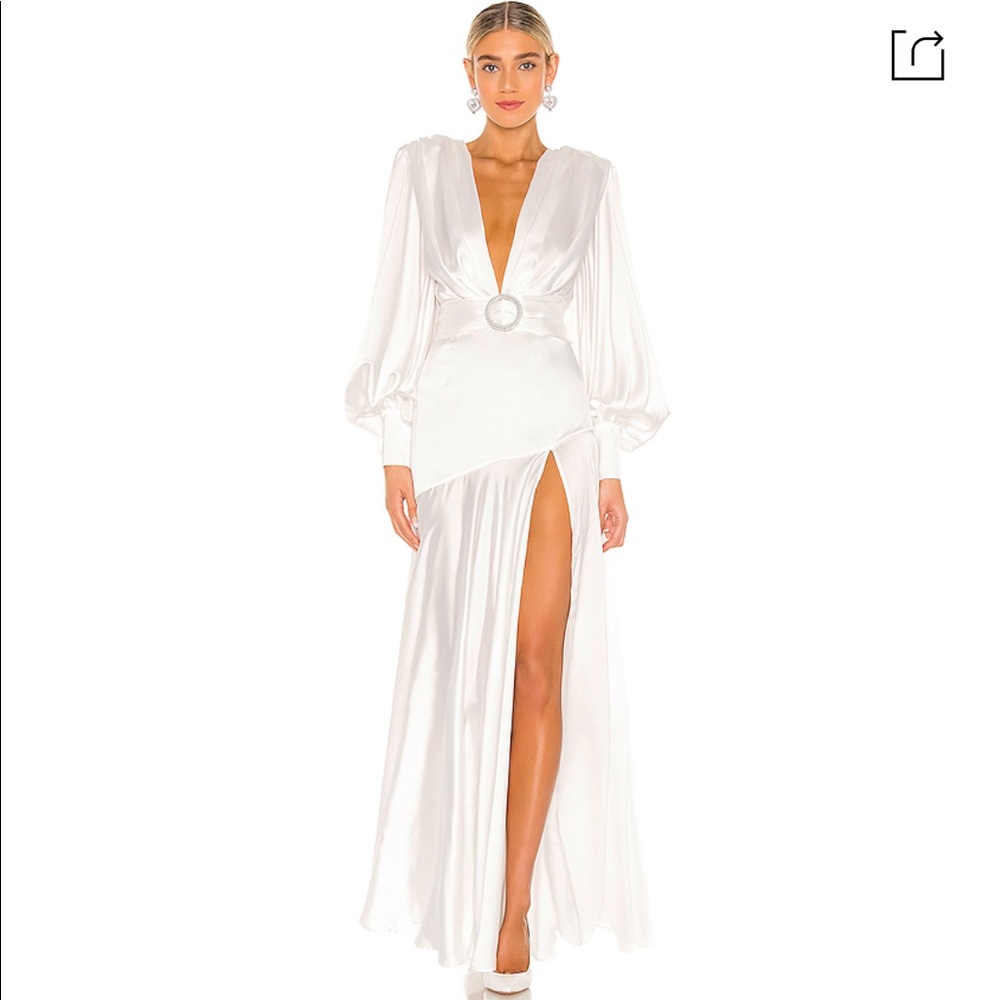 Bronx and banco white Carmen wedding gown size large